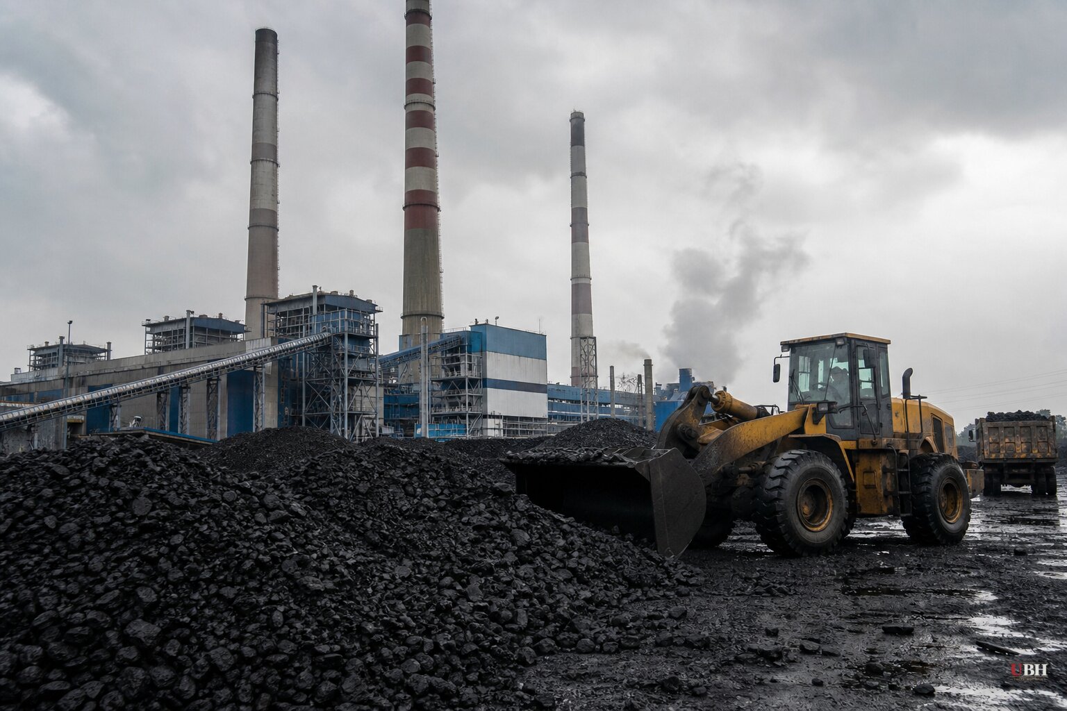 45 Indian Coal Plants Hit Critical Fuel Levels as Monsoon Disrupts Mining, Even as U.S. Bets Bigger on Coal and Gas
