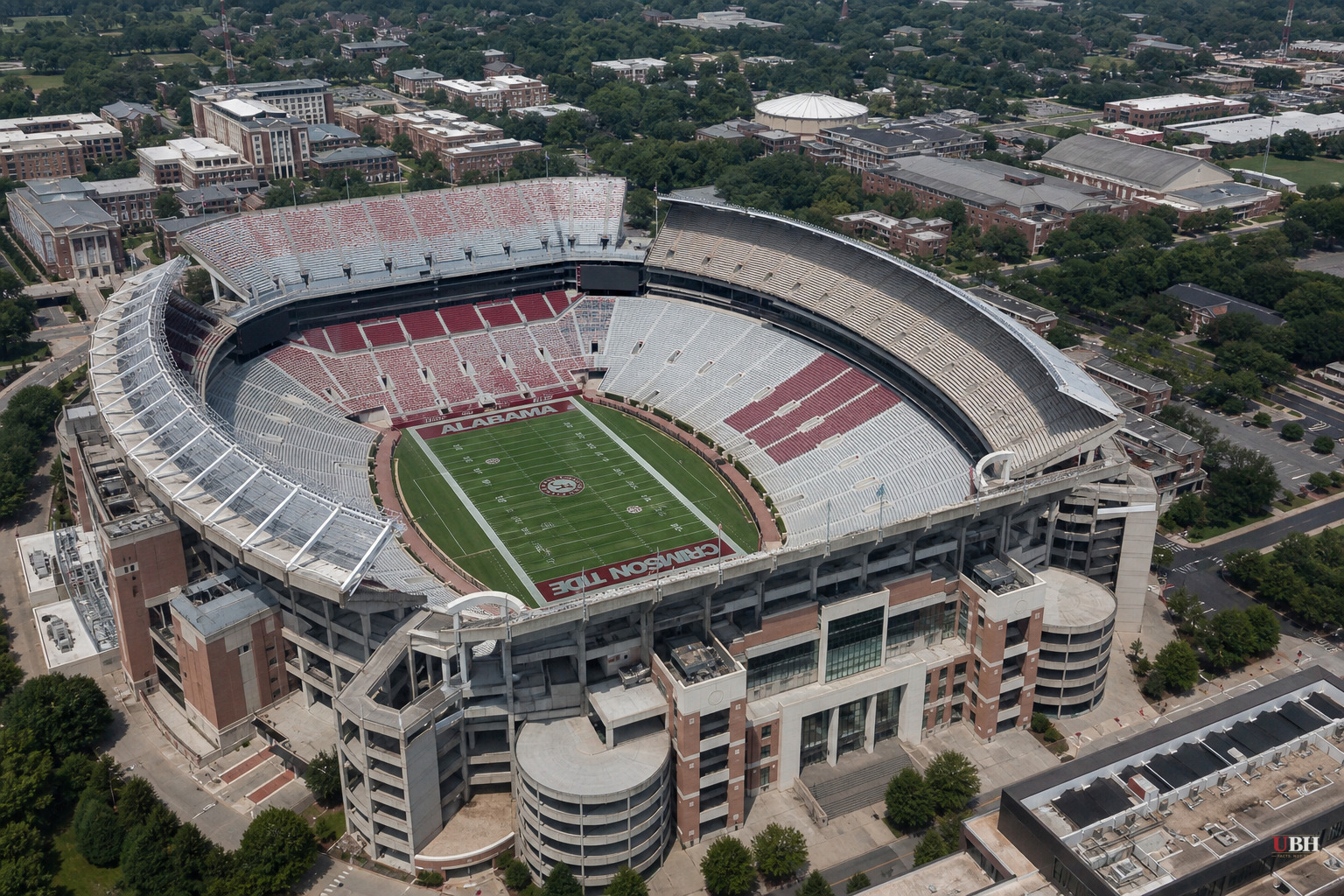 Alabama Still Has No Starting Quarterback After First Fall Camp Scrimmage