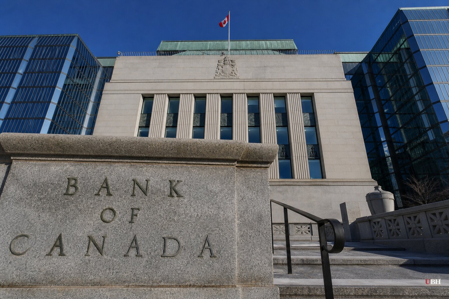 Bank of Canada Holds Rate at 2.25% for Seventh Straight Meeting as Trump's Tariffs Loom