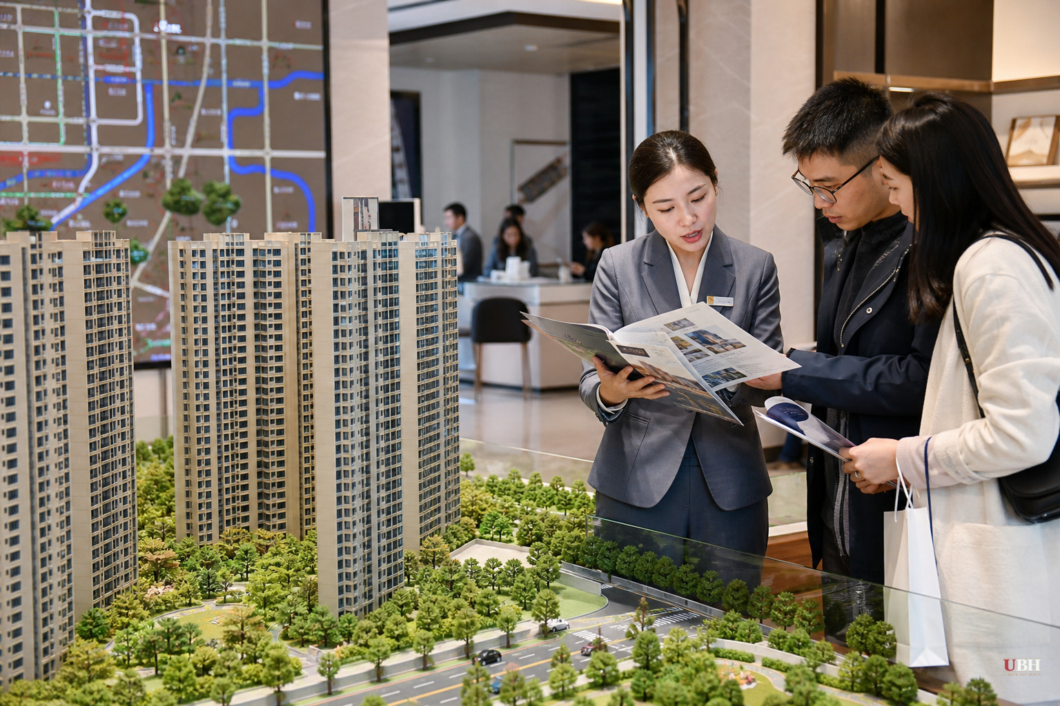 Beijing Cuts Home-Buying Rules Again, Third Easing Package in a Year