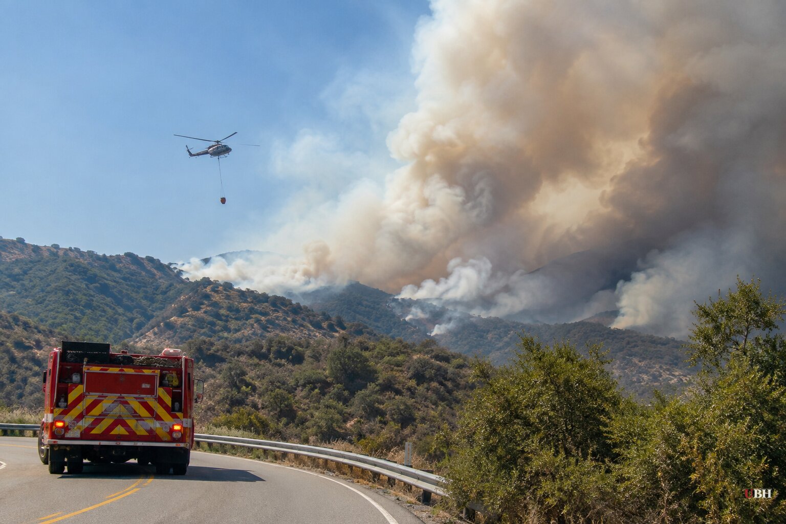 Bouquet Fire Near Santa Clarita Grows Past 1,000 Acres, Triggers Evacuations