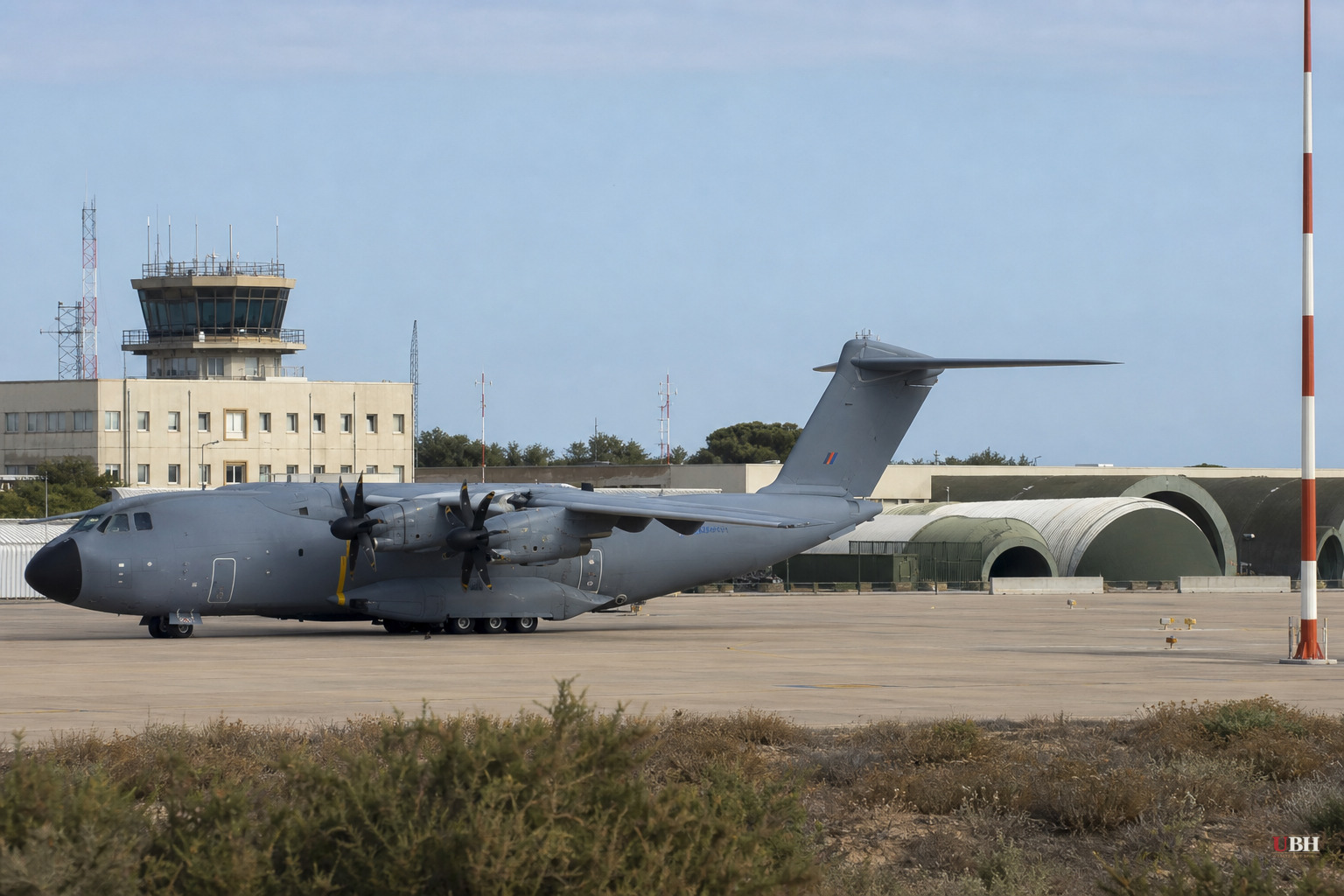 British-Azerbaijani Man Accused of Spying on RAF Base in Cyprus for Iran