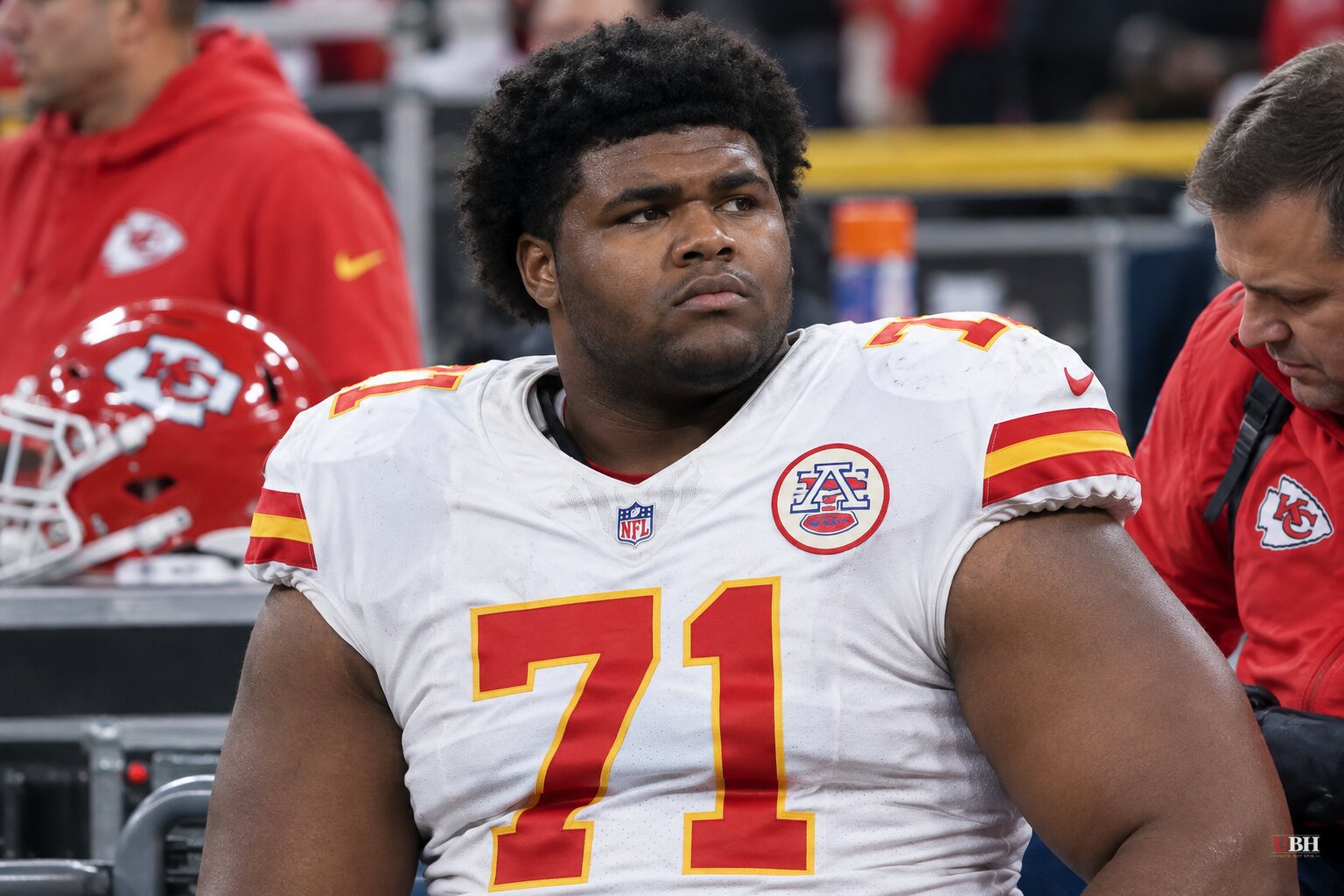 Chiefs Place Left Tackle Josh Simmons on Injured Reserve After He Missed Every Game This Season