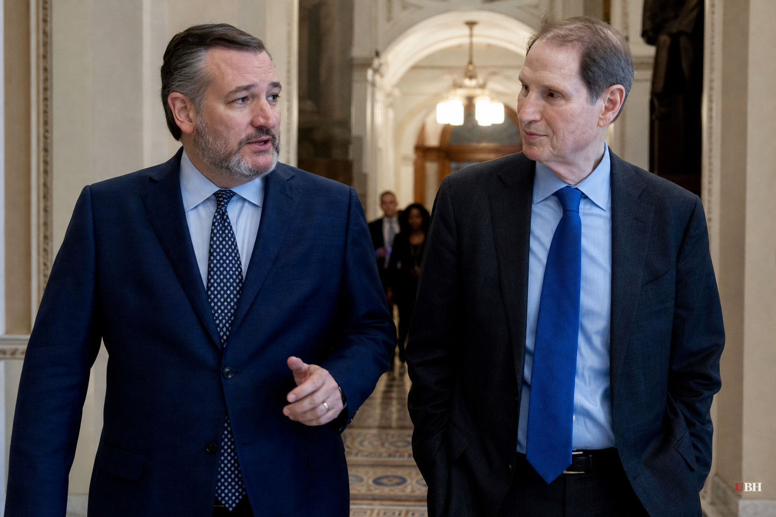 Cruz and Wyden Introduce JAWBONE Act to Let Americans Sue Officials for Pressuring Platforms to Censor