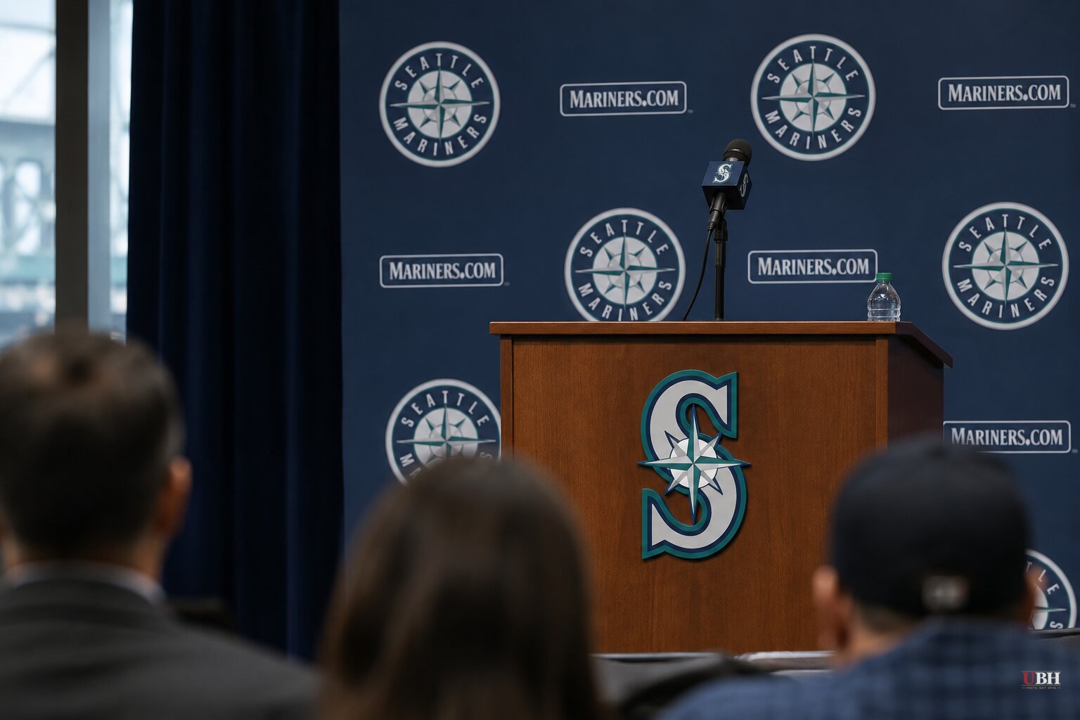 Dan Wilson Won't Return as Mariners Manager, Breaks Protocol to Announce It Himself