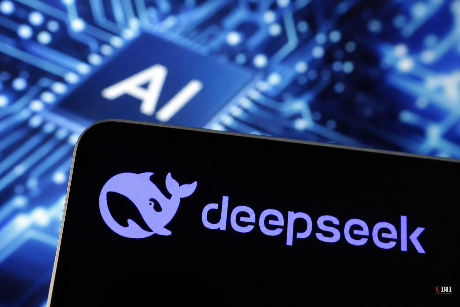 DeepSeek Raises Over 50 Billion Yuan, Founder Says Company Is Chasing AGI, Not a Consumer App