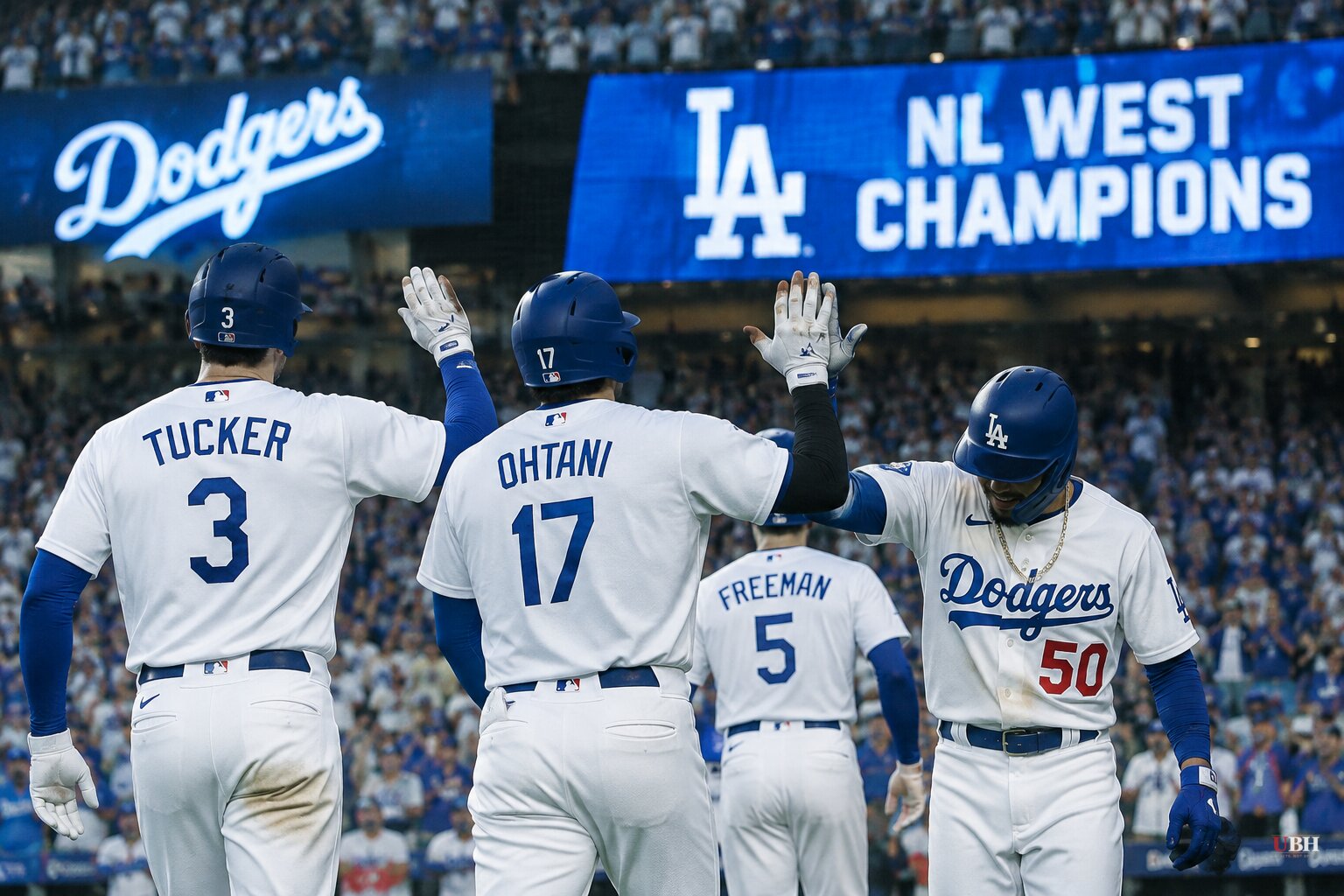 Dodgers Clinch 13th NL West Title in 14 Years With 8-2 Win Over Reds