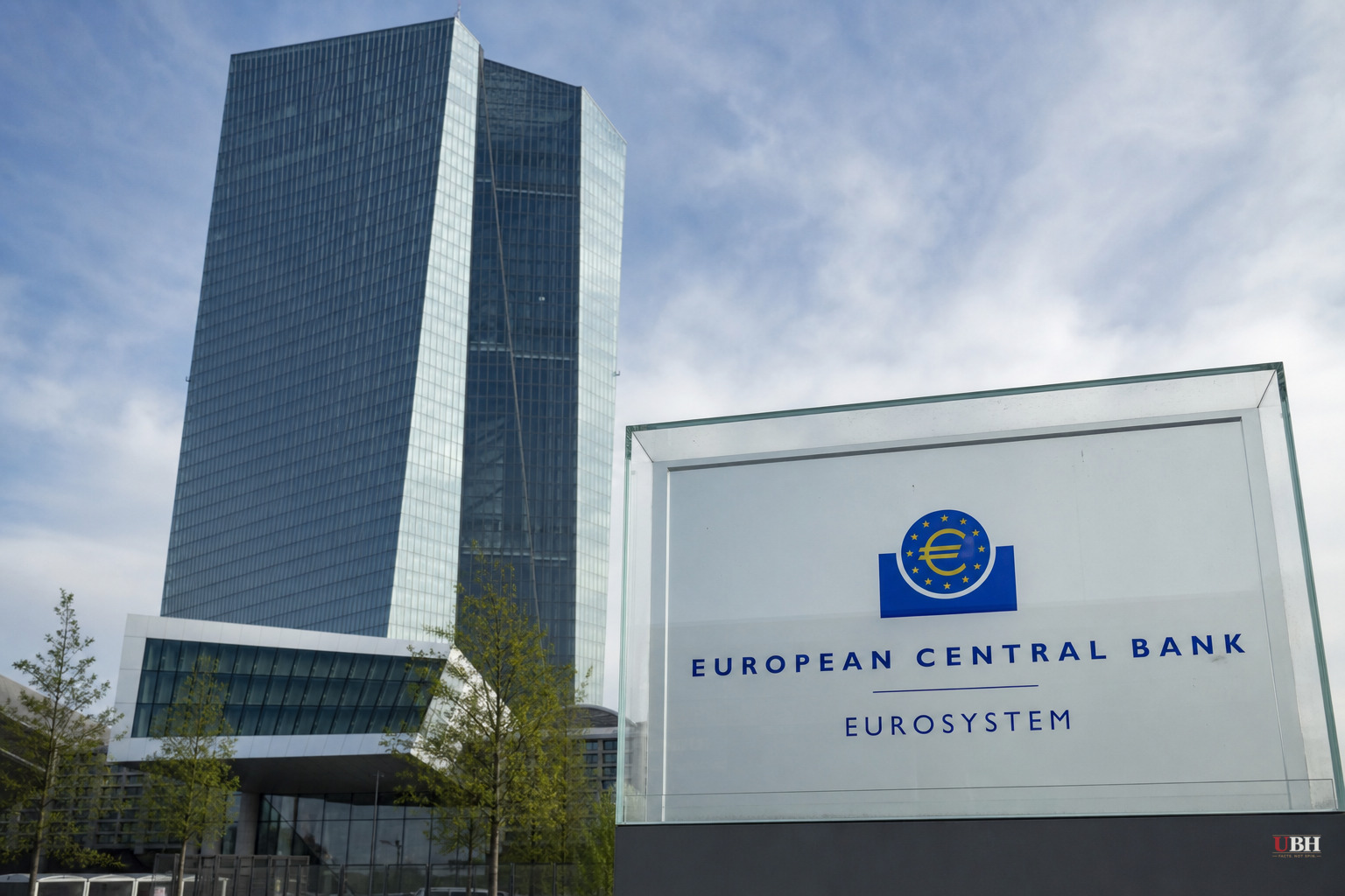 ECB Holds Rates at 2.25%, Traders Bet on September Hike as Middle East War Drives Oil Back Toward $100