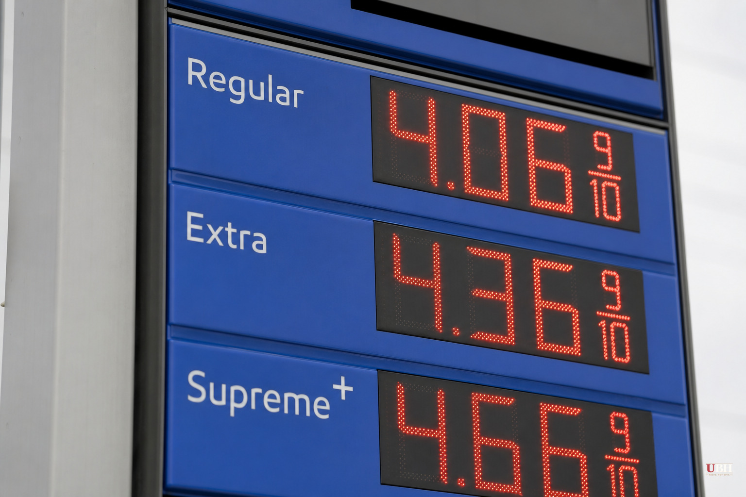 Energy Secretary Says Federal Refiner Help Coming Within Days as Gas Tops $4.06 a Gallon
