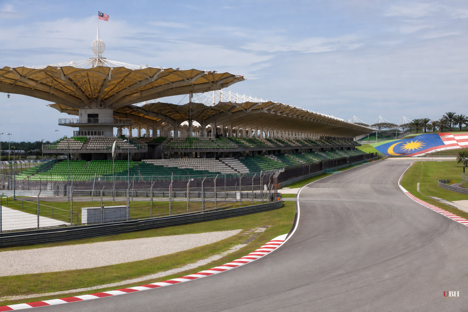 F1 Weighs Malaysia Return as Bahrain Reinstatement Collapses Amid Renewed Iran-Israel Fighting