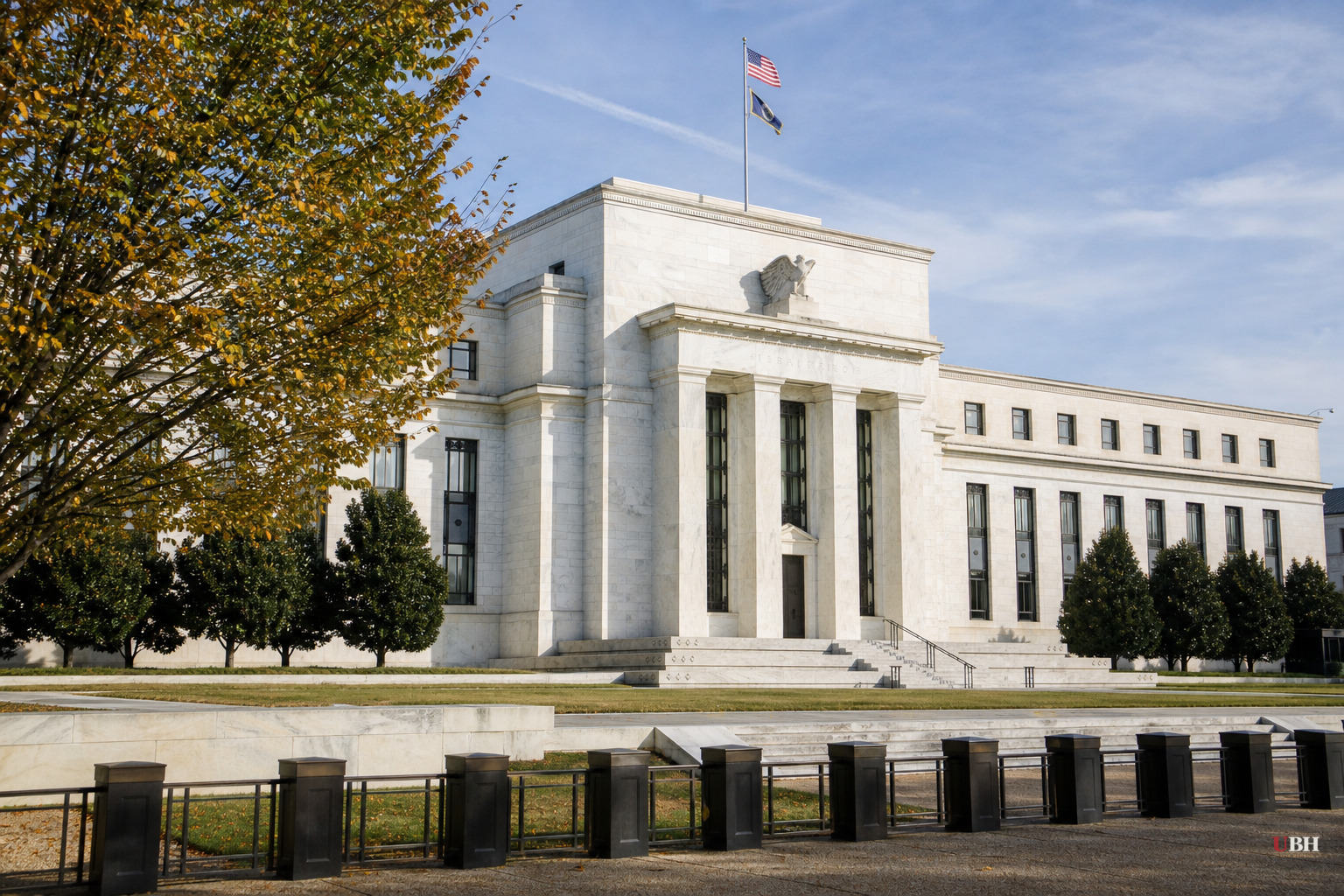 Fed Holds Rates at 3.50%-3.75% for Fifth Straight Meeting, Dollar Drops as Three Officials Wanted a Hike