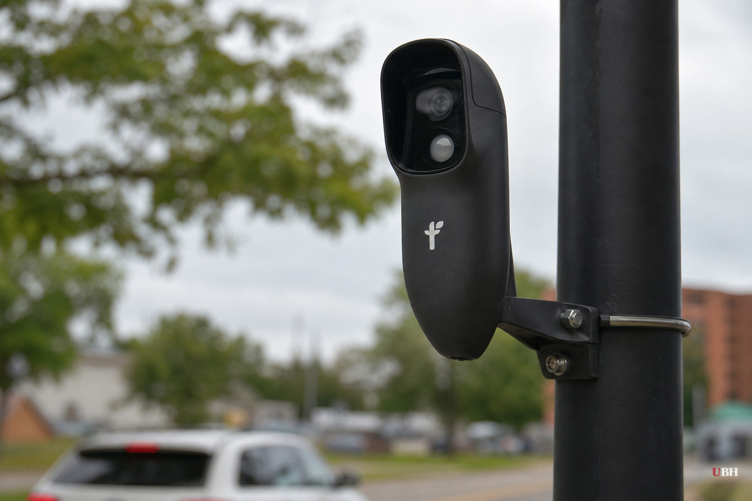 Flock CEO Apologizes for Stalker-Cop Cases, Cuts Data Retention From 30 Days to 7