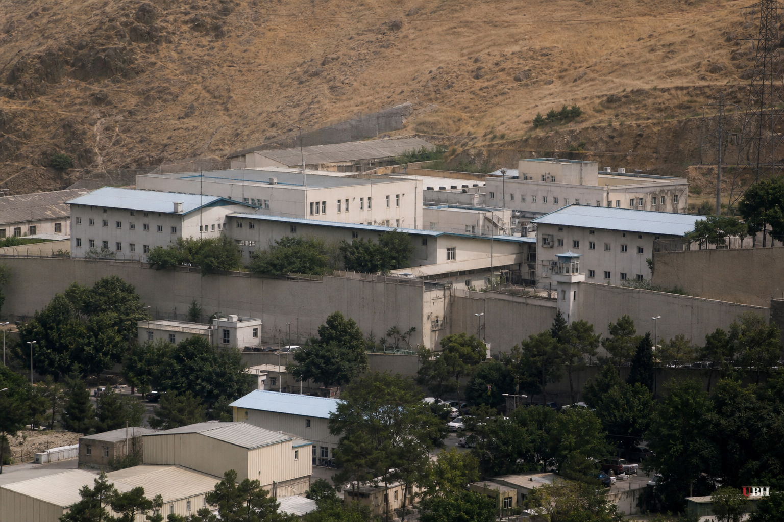 Freed American Conservationist Describes Nearly Six Years in Iran's Evin Prison, Warns Remaining Hostages Face Greater Risk