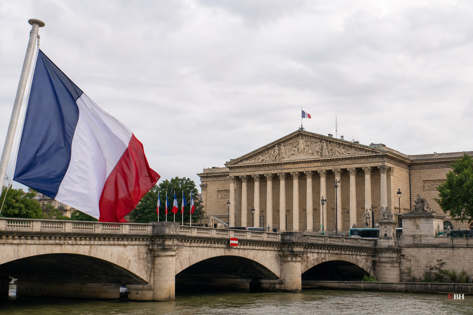 French 10-Year Bond Yields Hit Highest Since 2009 as Bayrou Government Heads Toward Collapse