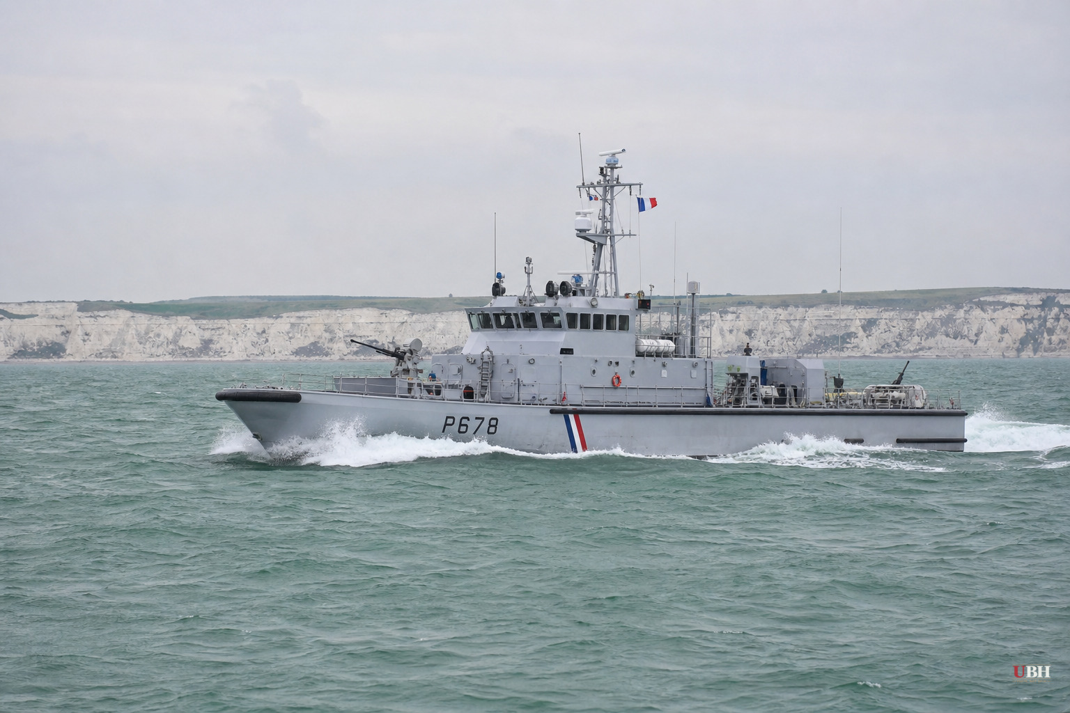 French Patrol Boat Fires Live Rounds Near British MP's Vessel in Channel, France Calls It Unrelated Training
