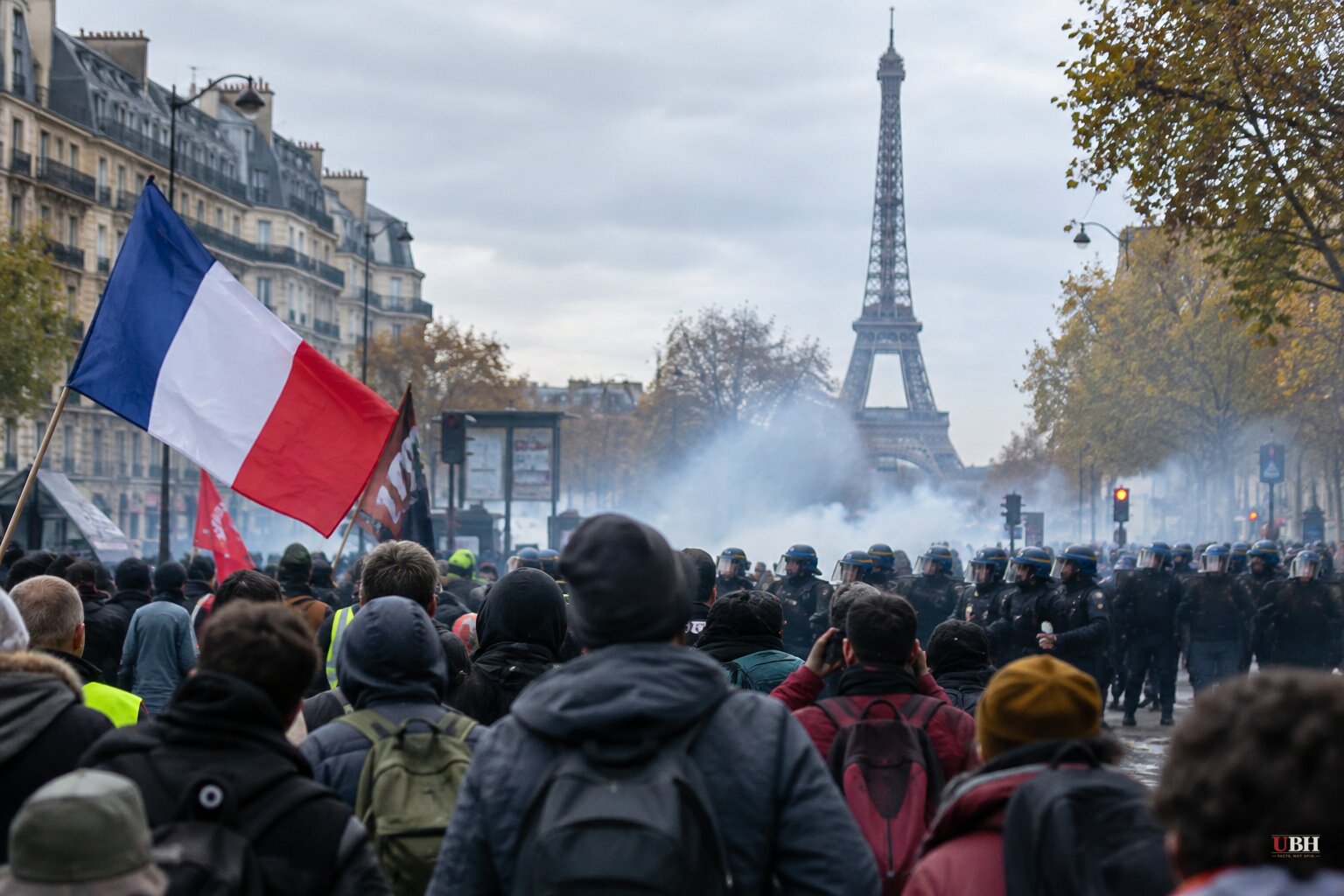 French Protest Turnout Falls to 320,000 as Paris Clashes Return and Students Vow to Keep Marching
