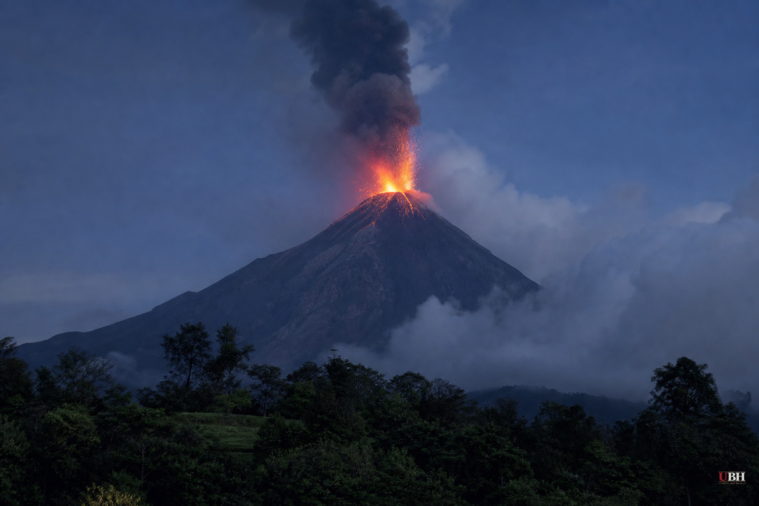 Guatemala Orders Evacuations as Fuego Volcano Erupts, Issues Nationwide Orange Alert