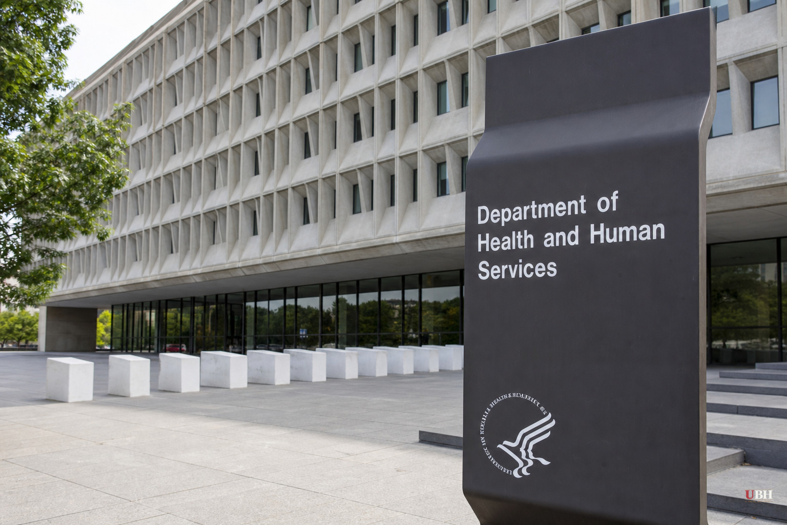 HHS Rewrites Title X Rules to Push Family Formation, Cuts $70 Million in Teen Pregnancy Grants