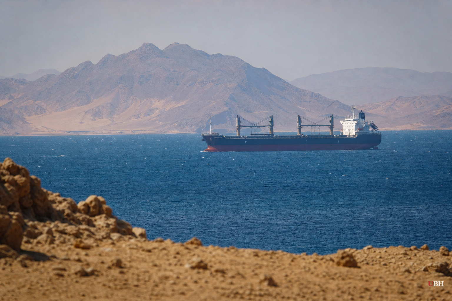 Houthis Weigh Toll System for Bab el-Mandeb Strait, Yemeni Government Says Iran's IRGC Advisers Are Designing It