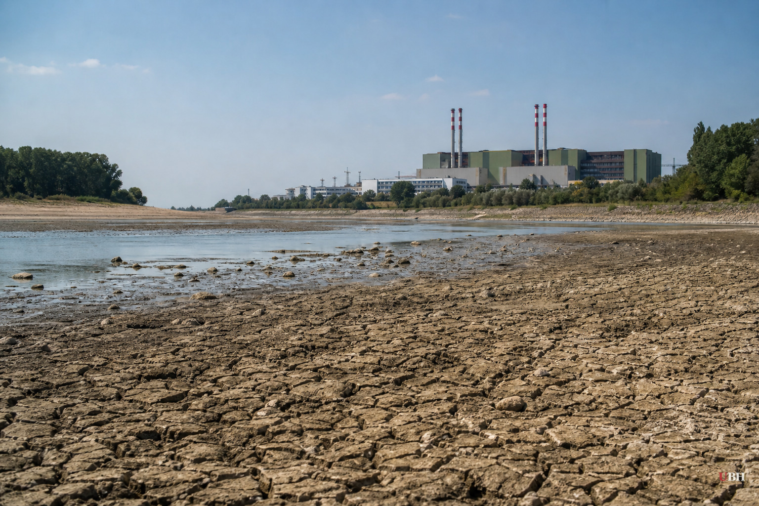 Hungary Shuts Down Nuclear Plant for First Time in 44 Years as European Drought Sends Power Prices to €500