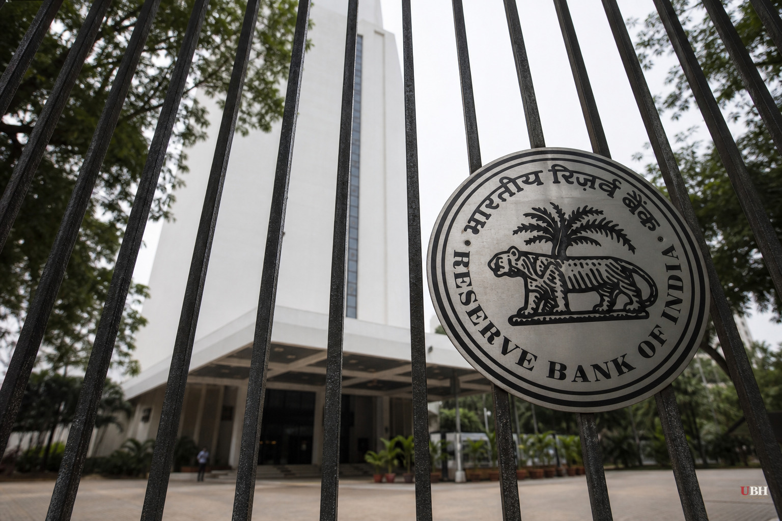 India's Central Bank Tells Rating Agencies to Stop Calling It the Bank Deposit Regulator