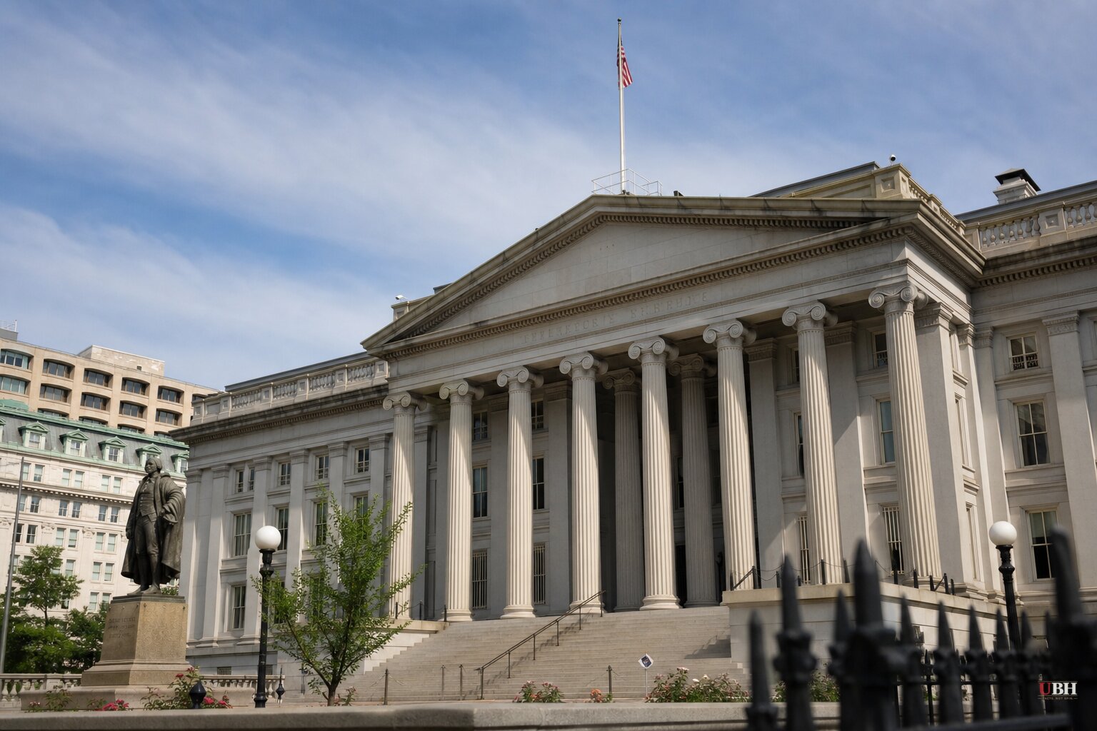 Investors Pour $51 Billion Into T-Bill ETFs While Treasury Expands Bond Buybacks