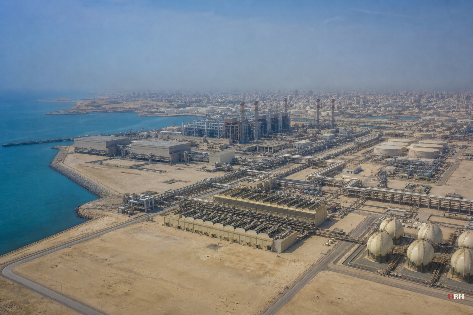 Iran Hits Kuwait's Water and Power Plants for a Fourth Straight Day as US Strikes Continue