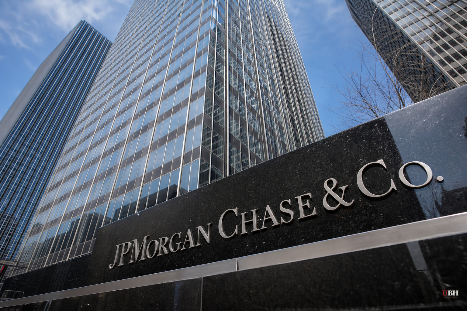 IRS Chief Frank Bisignano Denies Wall Street Journal Report He Spied on JPMorgan Colleagues' Emails