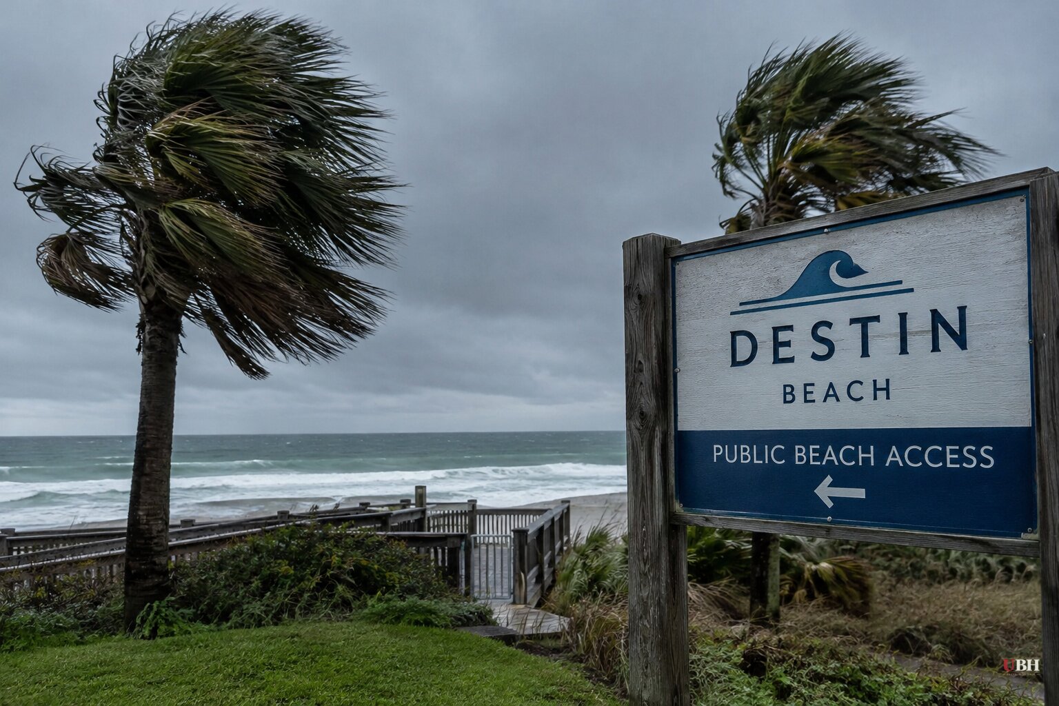 Isaias Weakens to Category 1 After Destin Landfall, Outages Pass 697,000 as Storm Moves Into Alabama