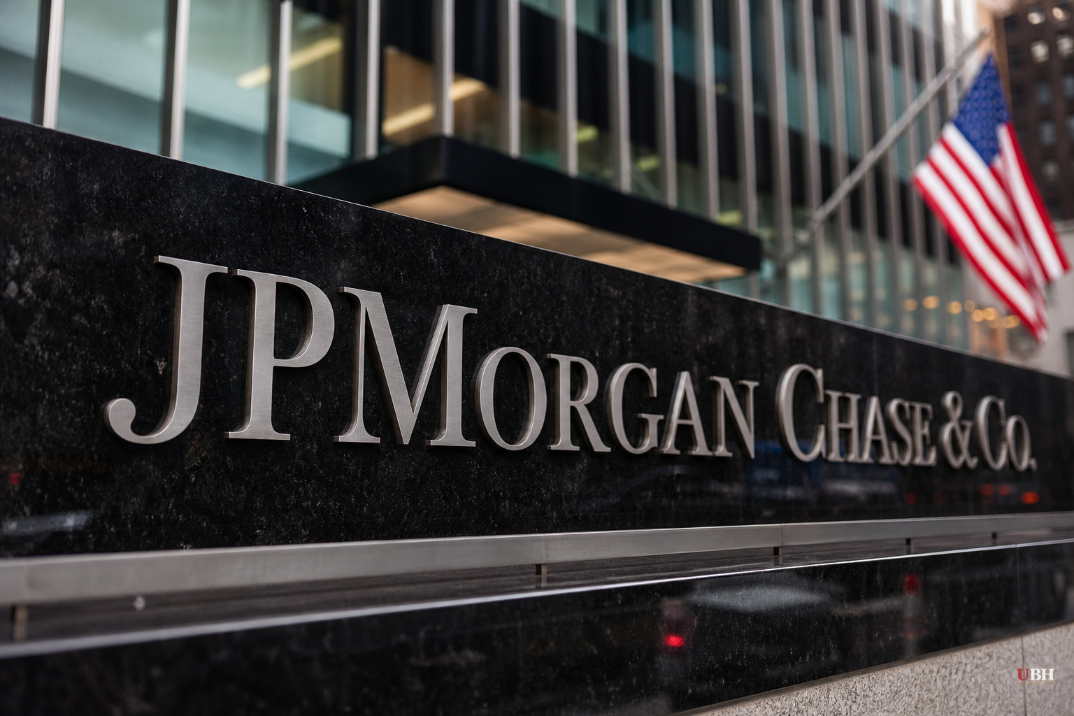 Jamie Dimon Says He Wouldn't Buy Stocks or Long-Term Treasurys Right Now