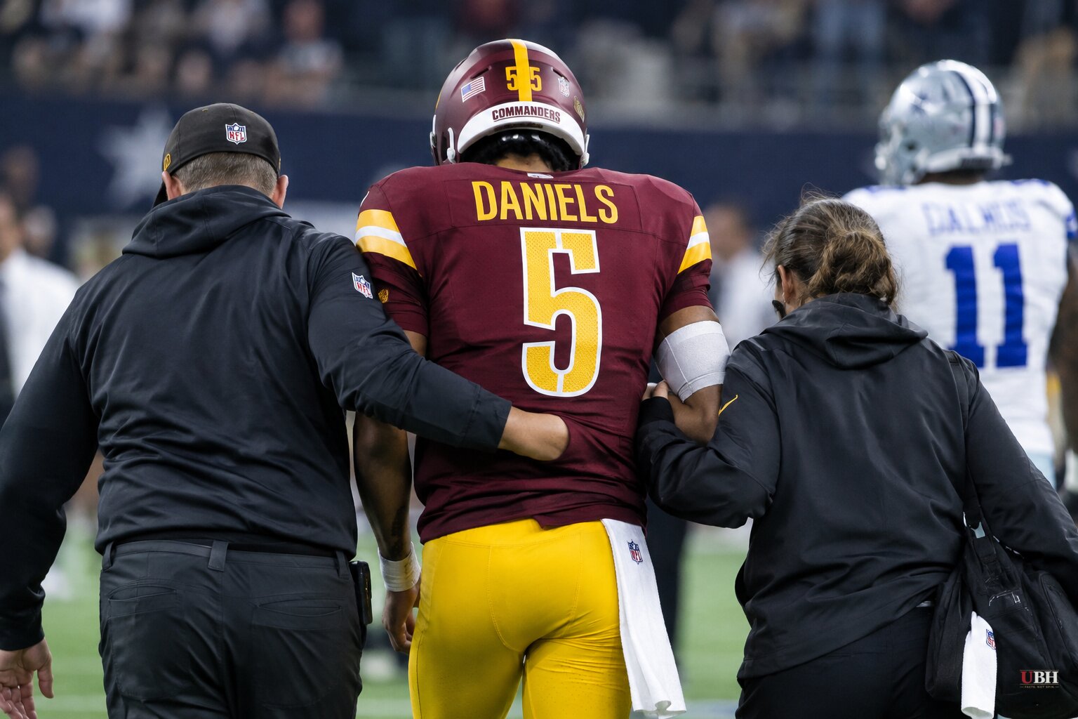 Jayden Daniels Dislocates Left Elbow Again, Commanders Lose to Cowboys in Week 2