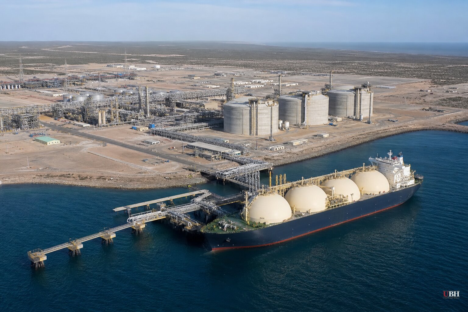 JPMorgan and Santander Lead Talks for $15 Billion Argentina LNG Financing