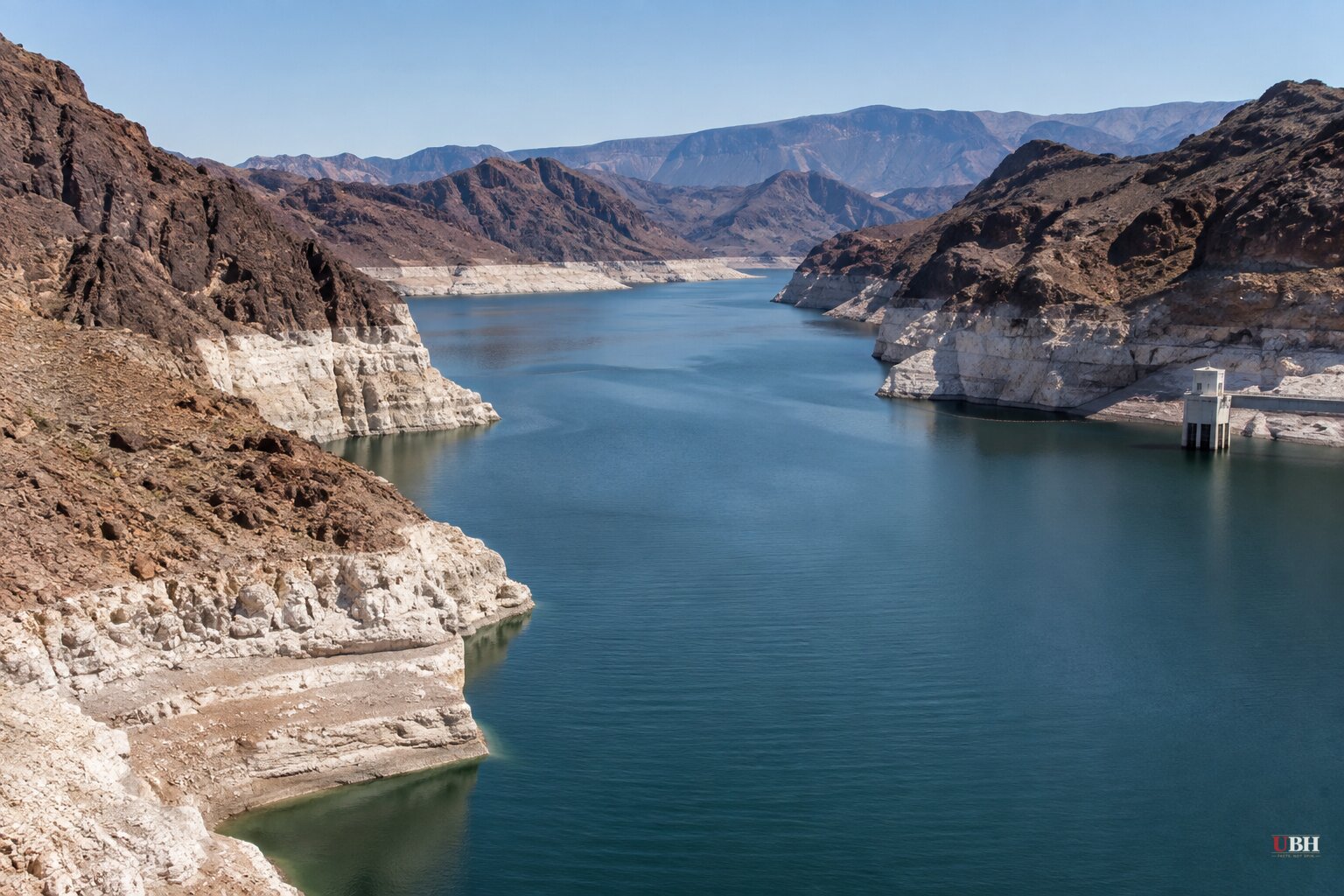 Lake Mead Falls to Lowest Level in Nearly 90 Years as Washington Imposes New Water Cuts on the West