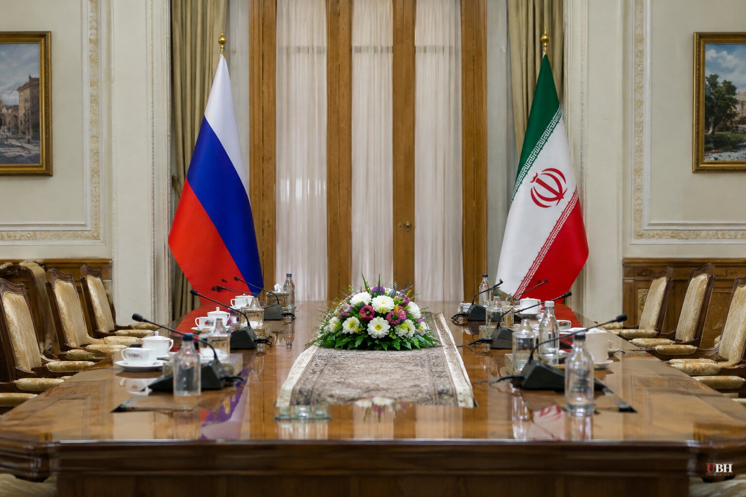 Lavrov Visits Tehran, Pledges to Keep Iran Deals as Trump Says Russia Has Done 'Very Little' to Help