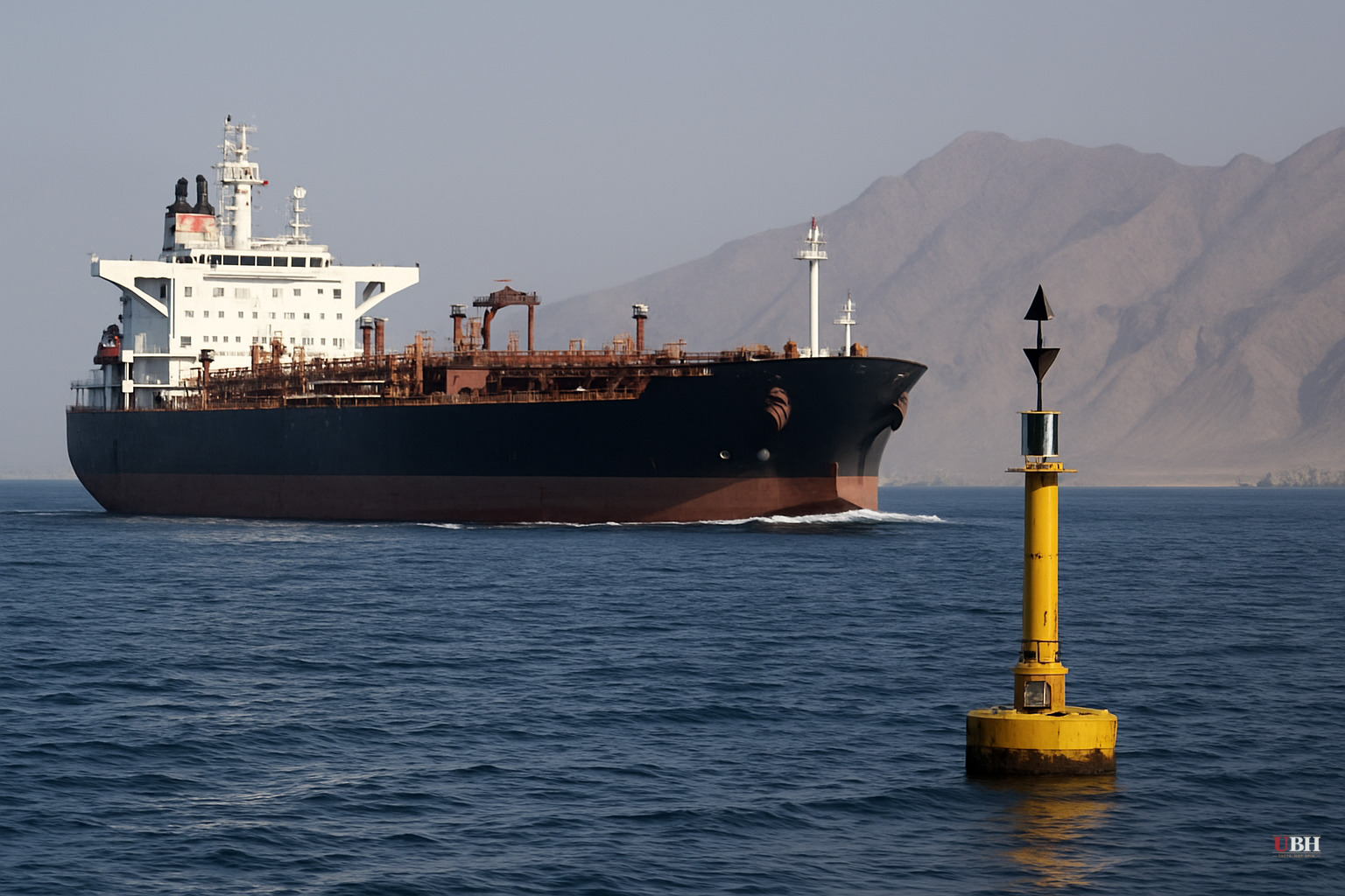 Markets Wrap: Dollar Surges on Hawkish Fed, Oil Heads for Weekly Loss as Hormuz Traffic Recovers