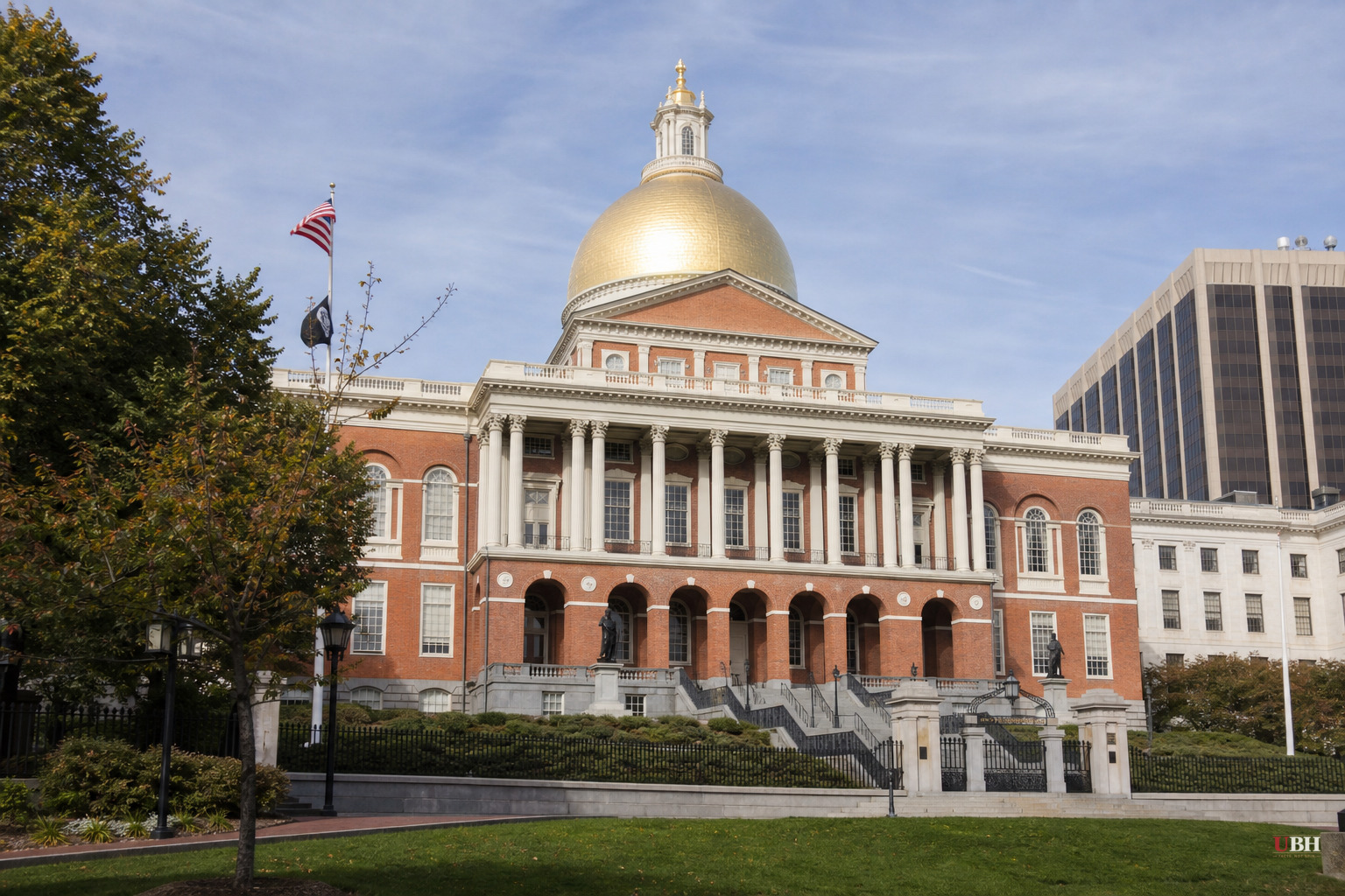 Massachusetts Senate Passes Bill Letting Doctors Decide on Abortion at Any Point in Pregnancy