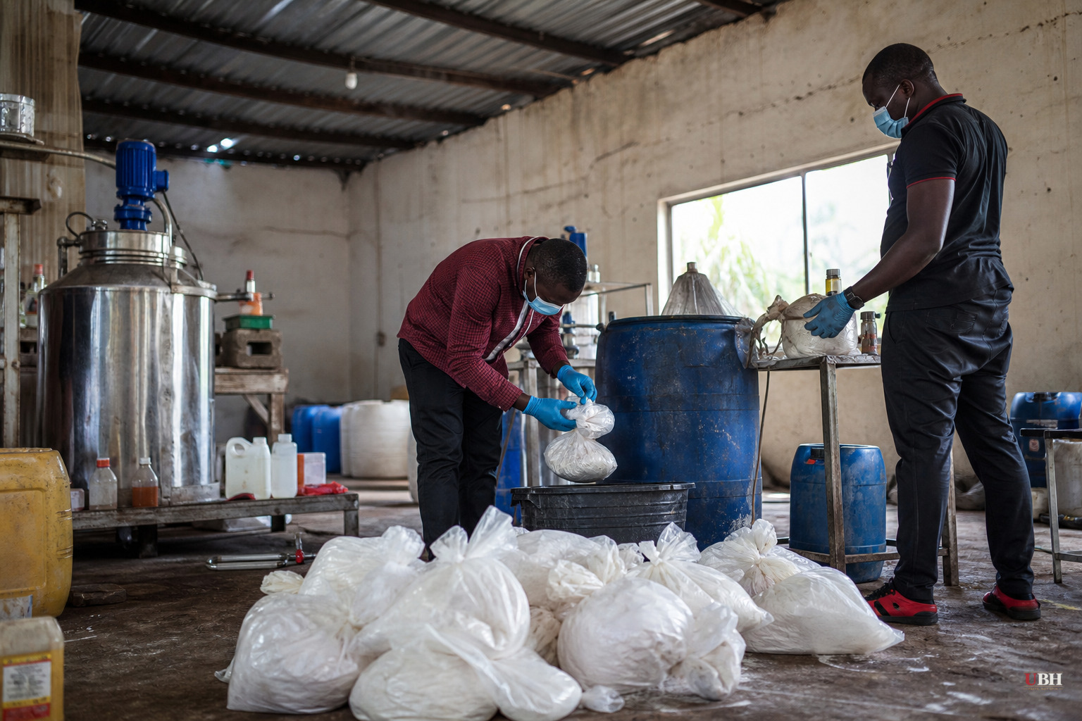 Mexican Meth Cooks Are Now Running Labs in Nigeria, South Africa, and Kenya