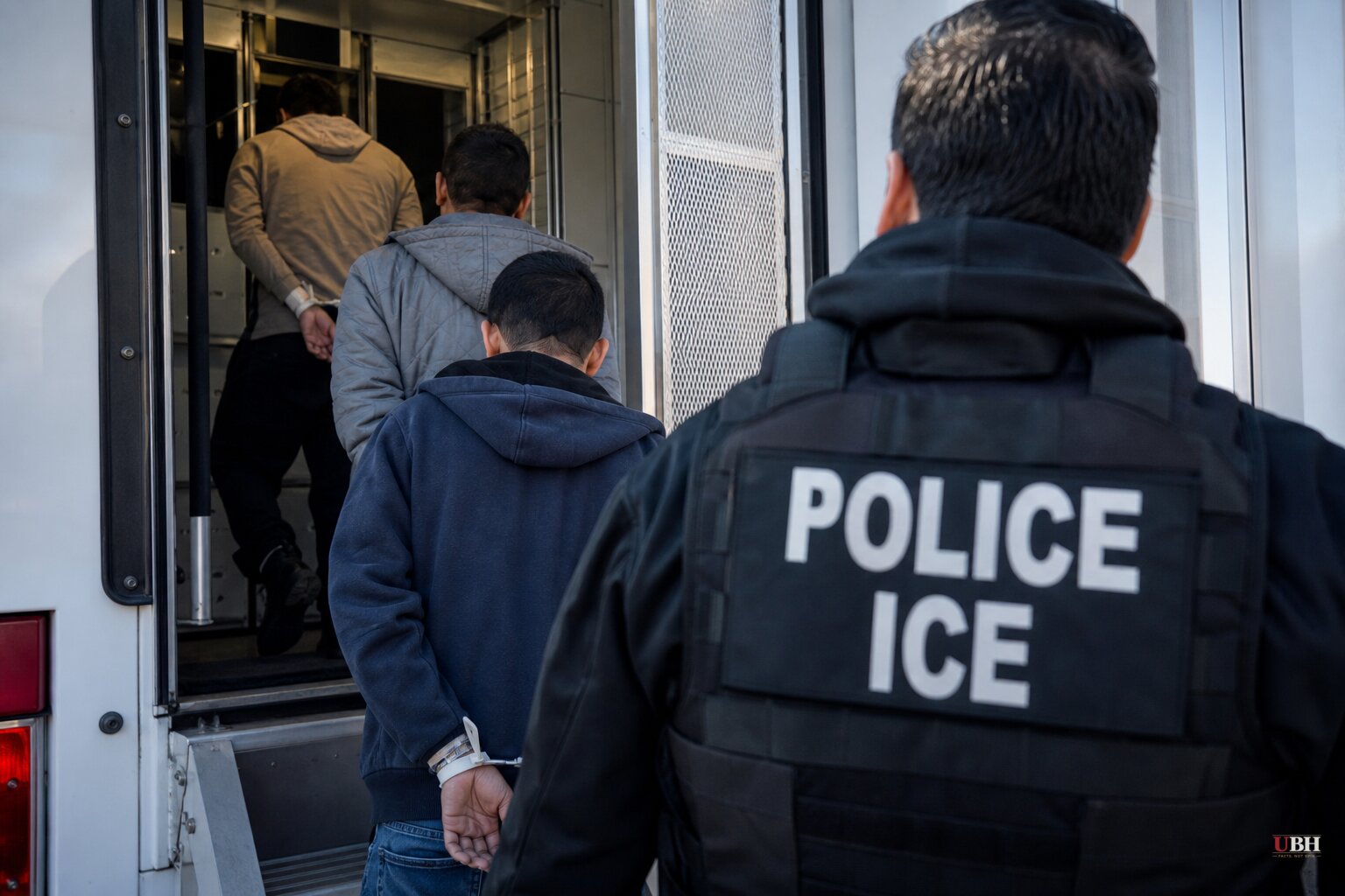 Mexico Presses U.S. Over 17 Deaths in ICE Custody While Sheltering a Governor U.S. Prosecutors Want on Drug Charges