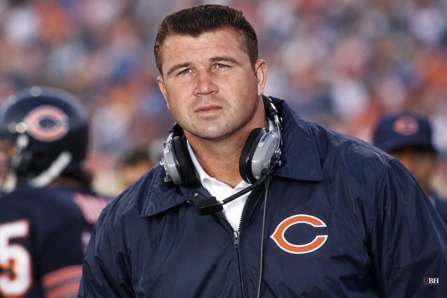Mike Ditka, Hall of Fame tight end and Bears Super Bowl coach, dies at 86
