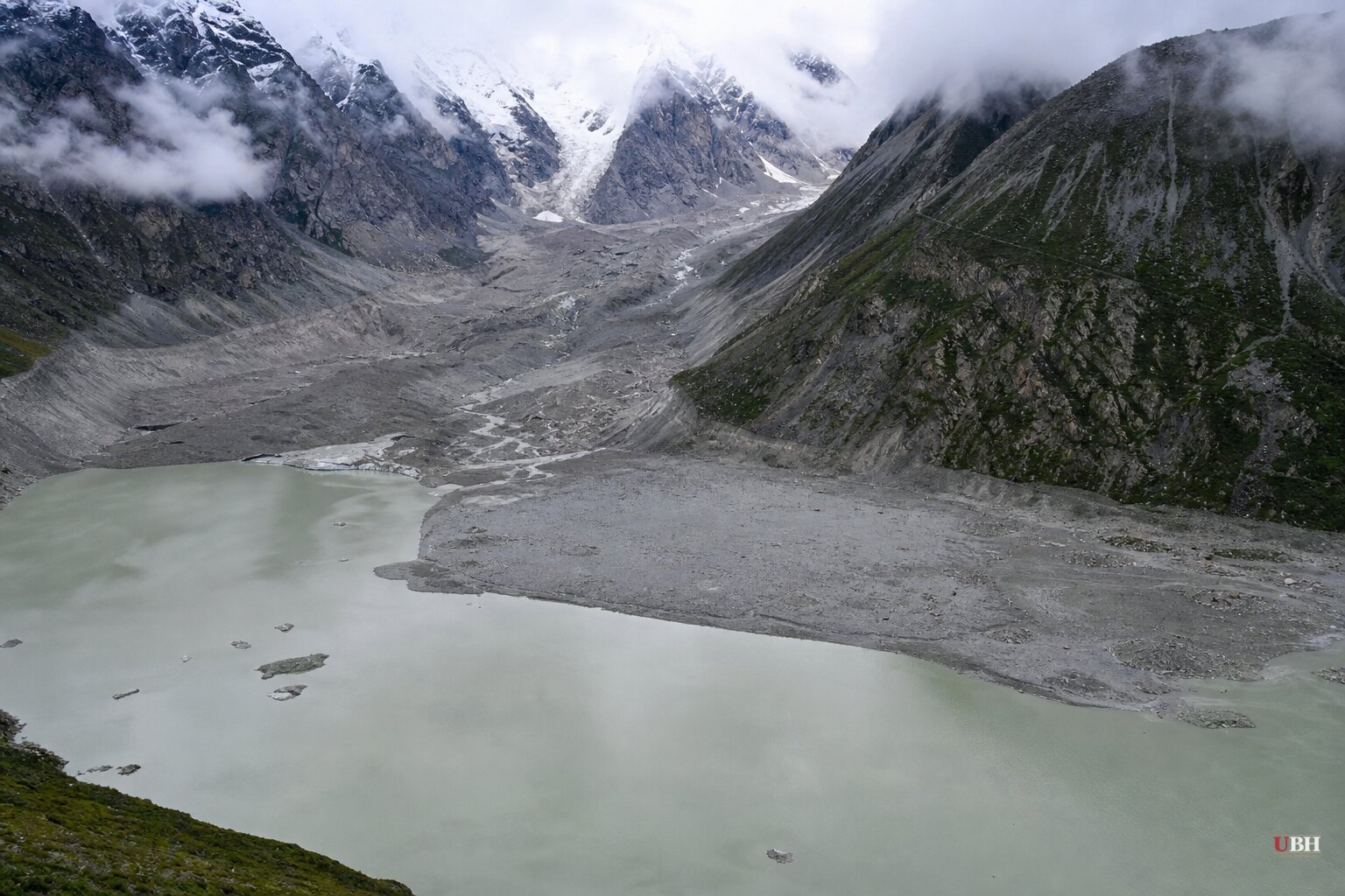 Nepal-Tibet Flood Toll Passes 470 as Barrier Lake Forces China to Halt Rescues