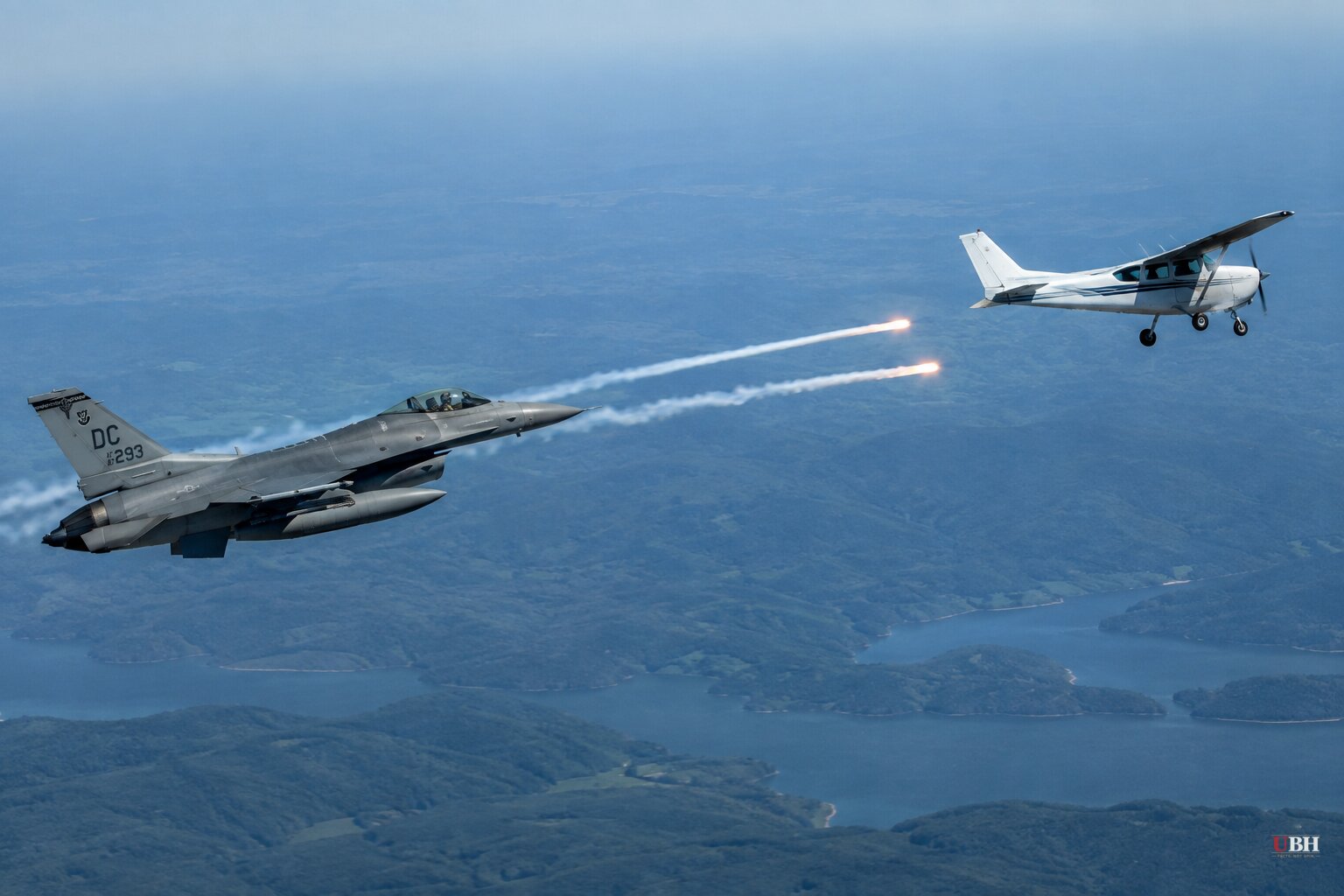 NORAD F-16 Intercepts Aircraft Over Camp David Hours Before Trump Cuts Retreat Short Amid Iran Standoff