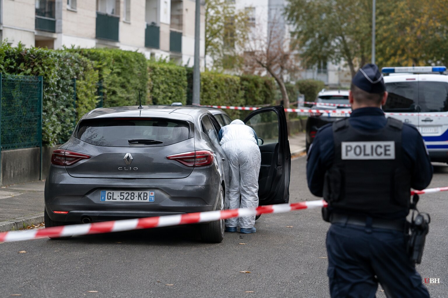 One Dead, Five Wounded in Drive-By Shootings Near Paris; Anti-Terror Prosecutors Take Case