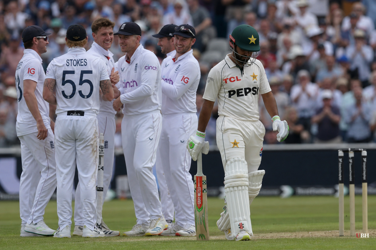 Pakistan Loses First Wicket for Zero in Both Innings, Falls to England by an Innings and 103 Runs at Headingley