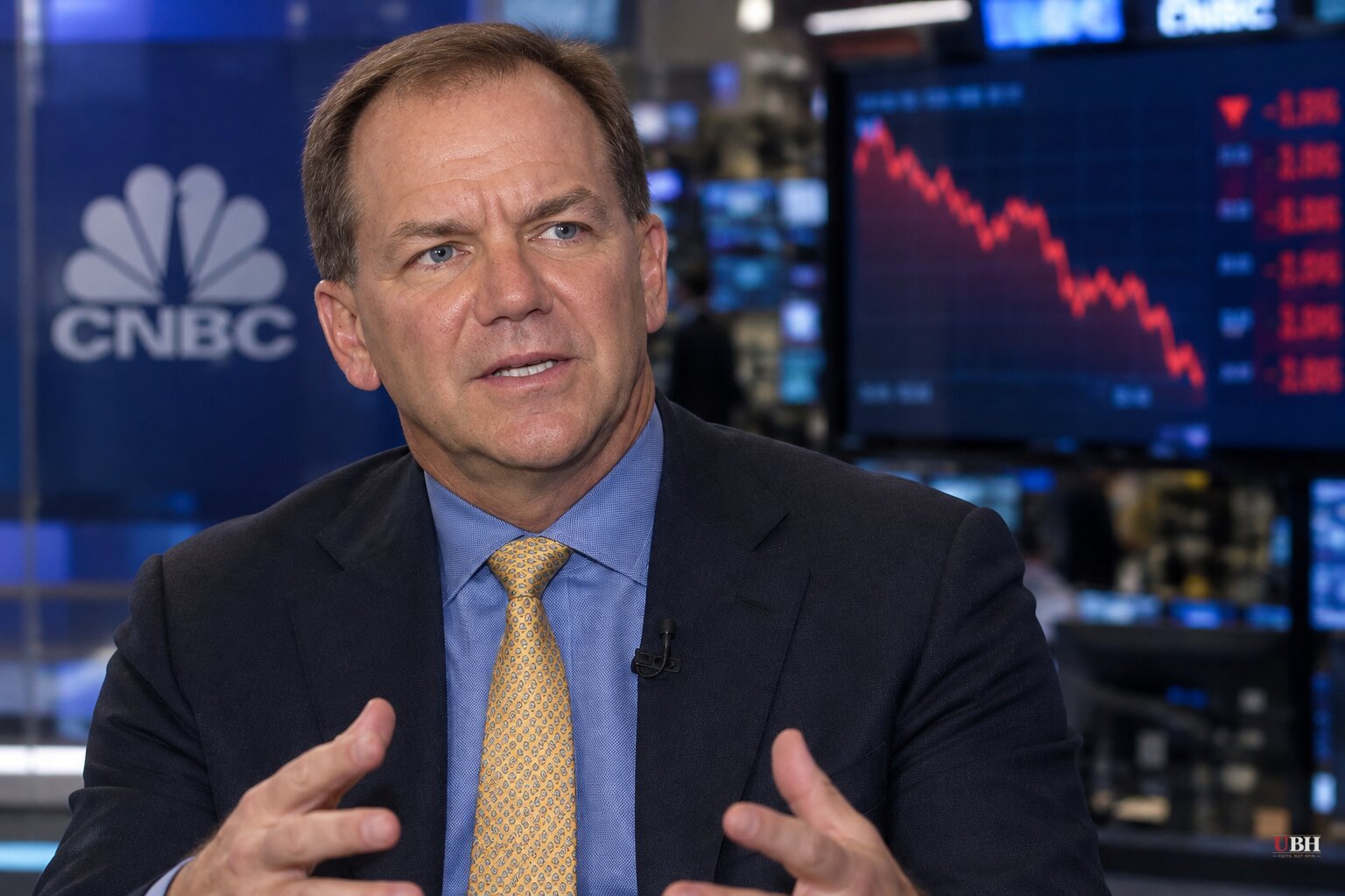 Paul Tudor Jones Says He'll Be Short All of 2027, Citing Record Stock Issuance and Deficit Risk