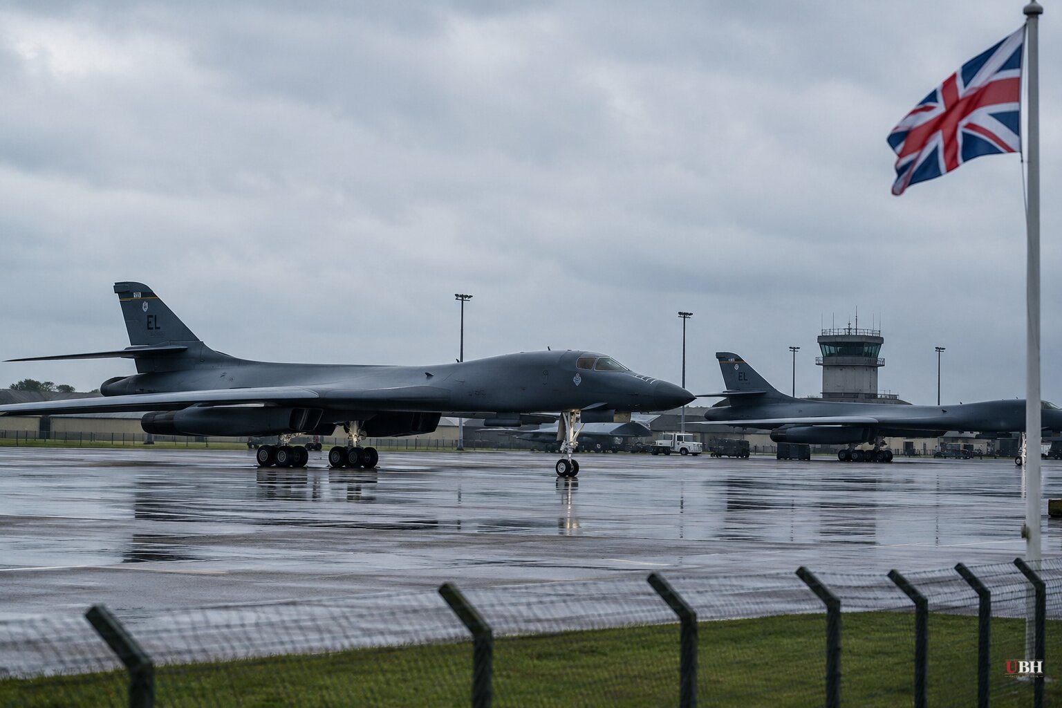 Pentagon Pulls All Bombers From UK Base After Foiled Iran-Linked Plot as Gulf Oil Exports Near Prewar Levels