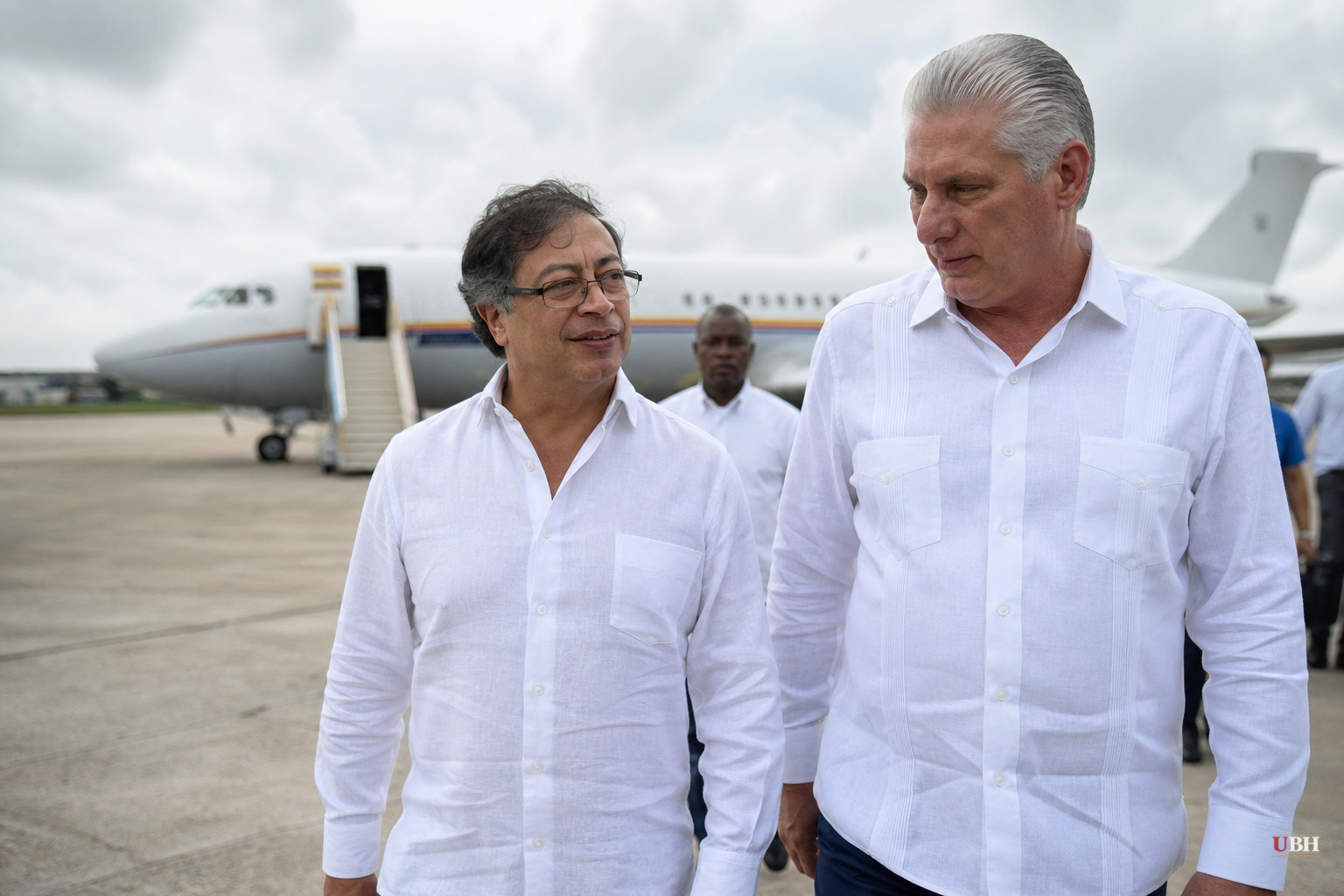 Petro Ends Colombian Presidency With Farewell Visit to Cuba, Days Before Successor Vows to Cut Ties With Havana