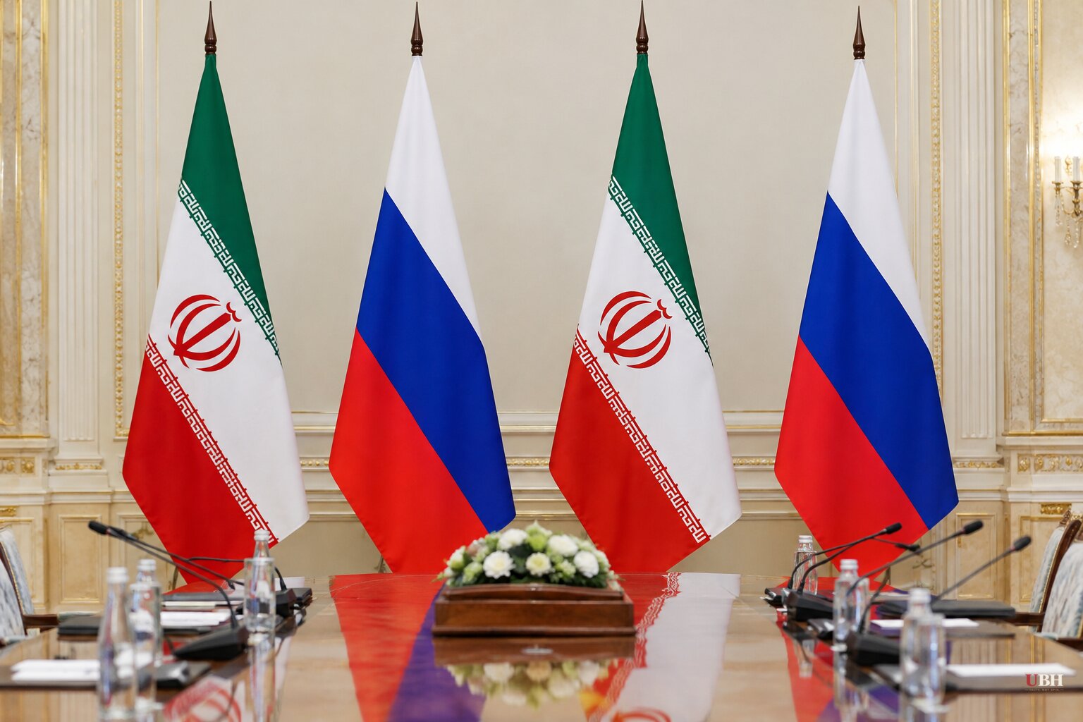 Pezeshkian Tells Putin the Middle East Can Solve Its Problems Without the US, While US-Iran Talks Stay Stalled