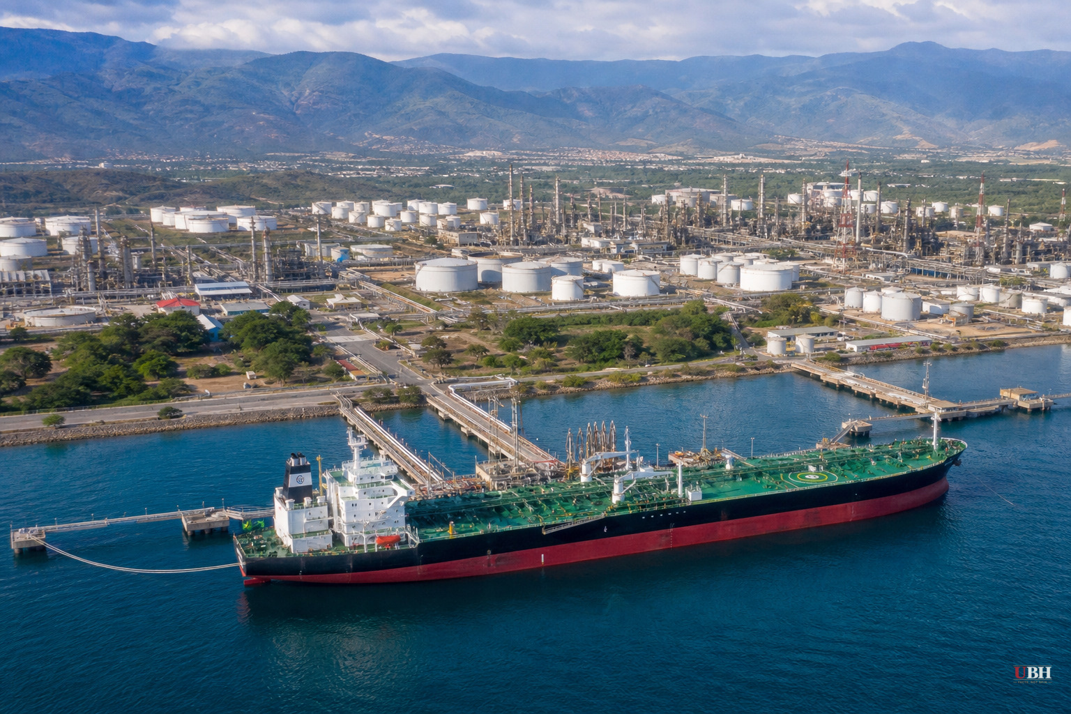 Refiners Start Buying Venezuelan Crude Directly, Cutting Out Vitol And Trafigura