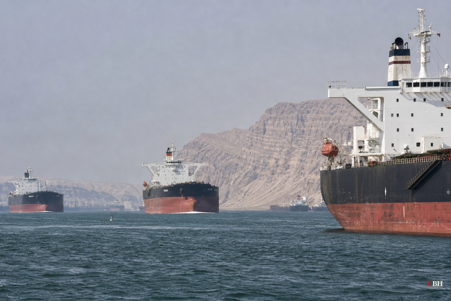Refining Margins Hit Record Highs as Middle East War Squeezes Fuel Supply, Big Oil Cashes In