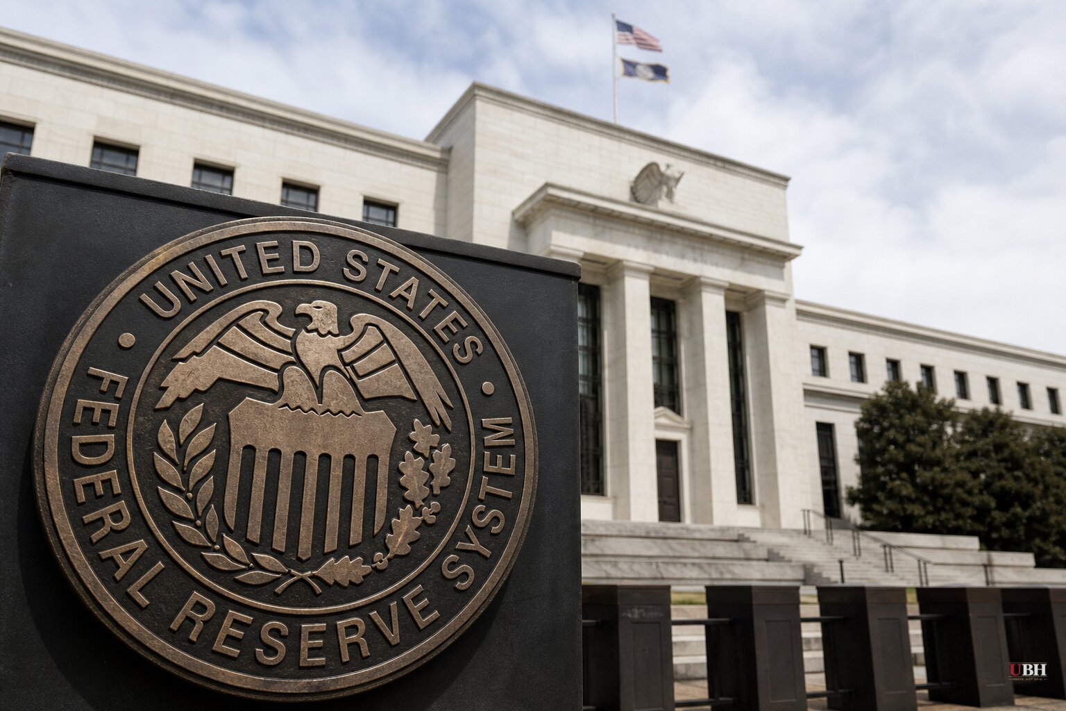 Richmond Fed's Barkin Warns of a Debt 'Reckoning' Even as the Economy Keeps Beating Forecasts